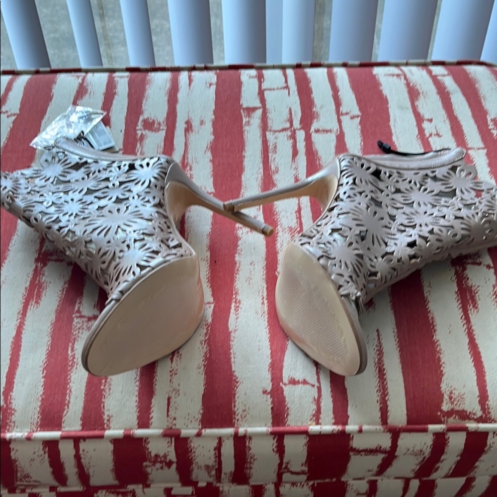 Zara Beige Floral Cutout Ankle Booties